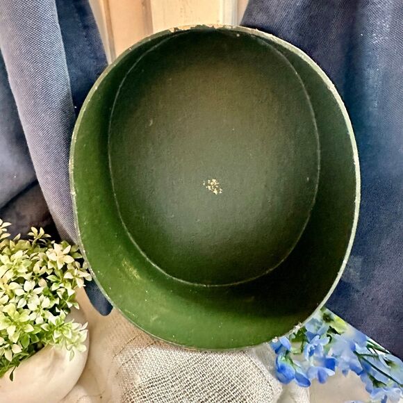 Santa Claus Folk Art Christmas Storage Box - Picture 6 of 10